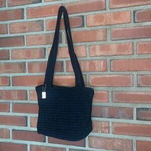 Jaqueline Ferrar black knit purse crossbody 9”x8” zip top toggle attached vintge